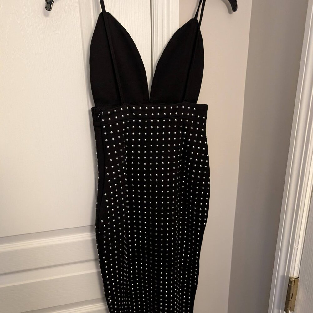 Black Dress - Picture 2 of 2